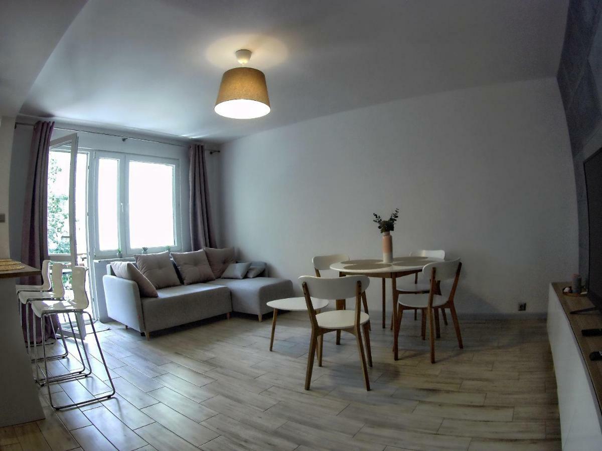 Apartment Antek Krasków Exteriör bild